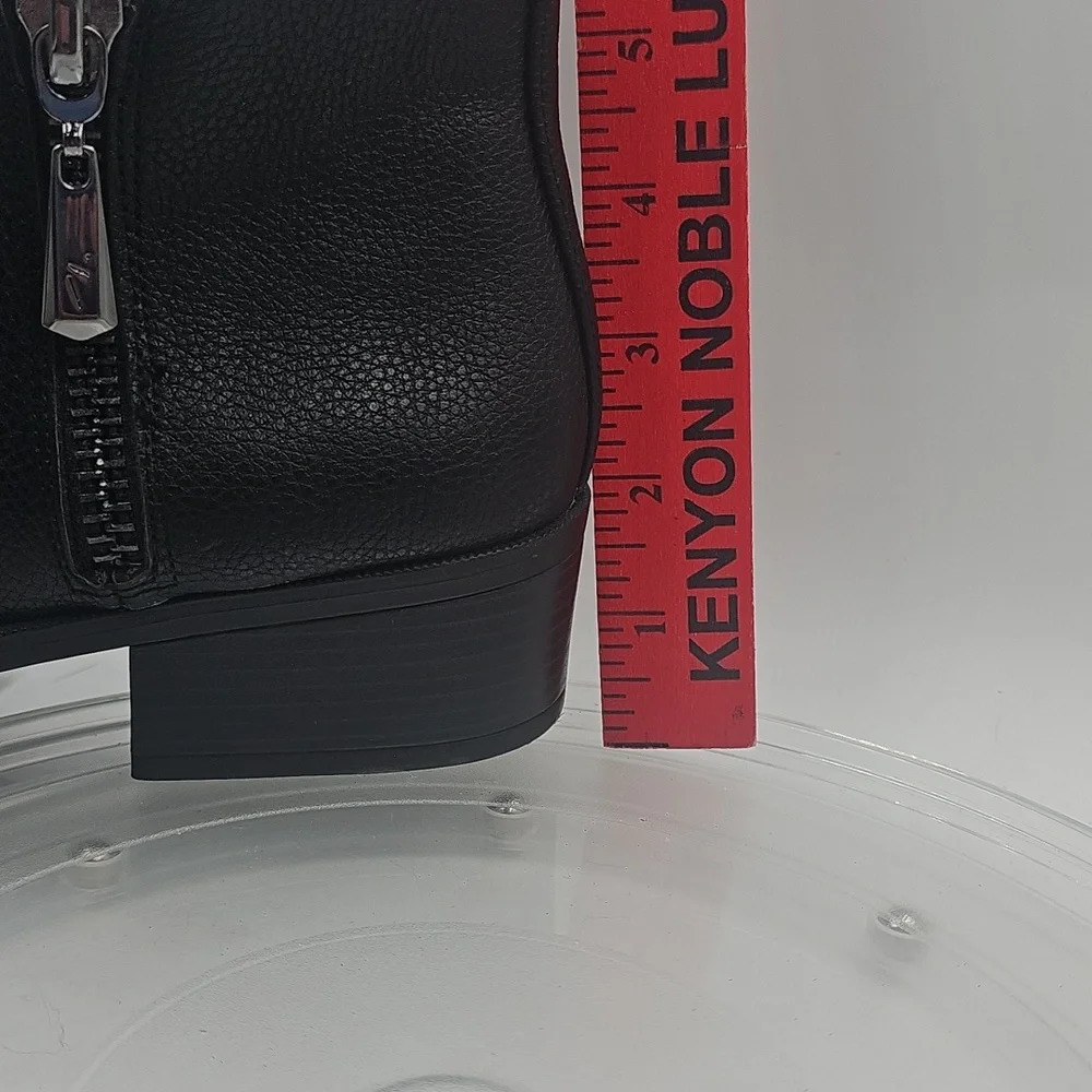 J Simply Vera Vera Wang Ankle Boots Faux Leather Black Zipper Sz 7.5M - Picture 11 of 11